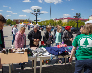 Более 550 предметов одежды принесли жители Электростали на акцию "Зелёная суббота"