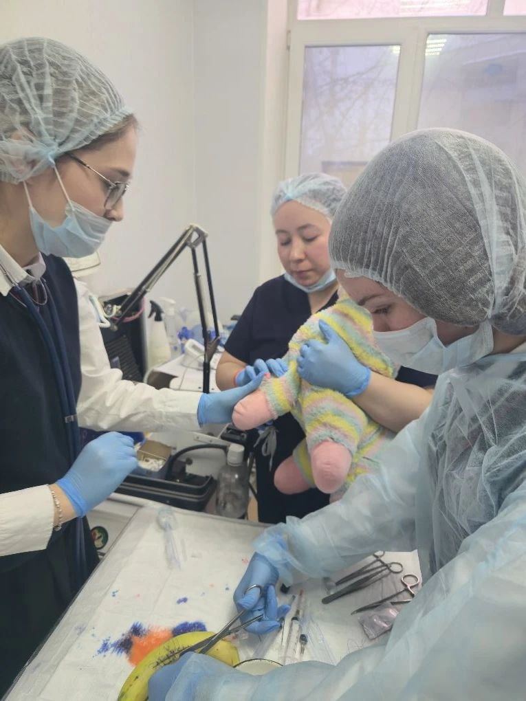 Познакомили с профессией ветеринара: «ЗЕЛЁНЫЕ» Башкортостана провели профориентационный урок в уфимском лицее