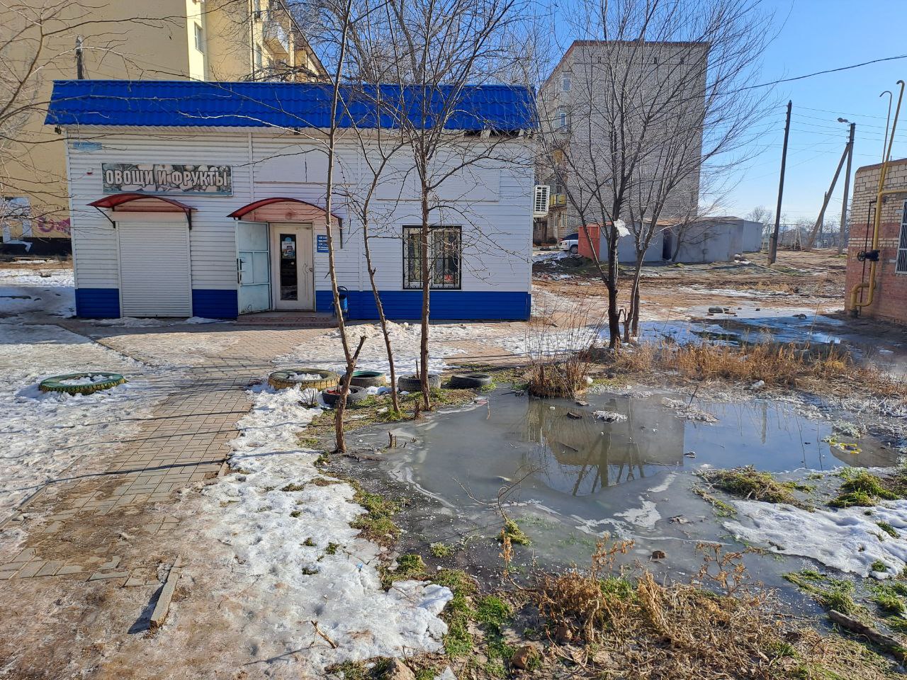 «ЗЕЛЁНЫЕ» обратились к главе Астрахани с требованием устранить разлив канализационных вод и сделать жителям домов перерасчёт за услуги ЖКХ