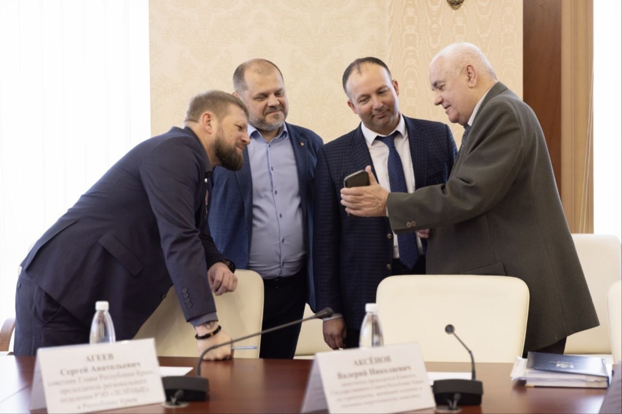 В Симферополе при поддержке «ЗЕЛЁНЫХ» прошёл крымский этап Межрегионального литературно-художественного конкурса, приуроченного ко Дню космонавтики и Году Народного Единства